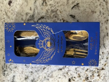 Consumer Safety Report Scam and Fraud I ordered a tool that was on Facebook. I received a child sized spoon and fork. 
Onl... photo #2