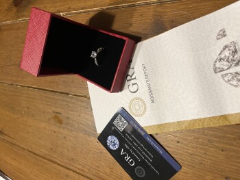 Unordered merchandise Foto #1