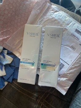 A package I did not order photo #1