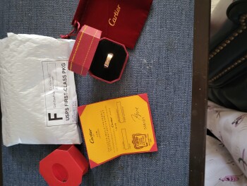 Unordered merchandise foto #1