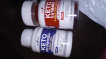 I didn't order these bottles of crap. Foto #1