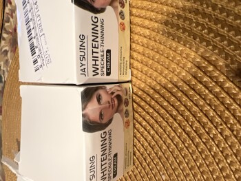 消费者安全报告 Scam Alert I ordered Kasumi skin care but I got a different skin care . This is scammed .
I was a d... 照片 #1