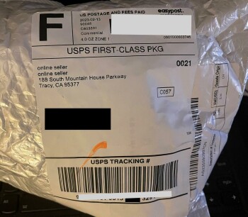 Scam Alert "mysterious package" 照片 #1