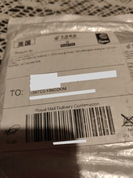 Rapport de sécurité du consommateur Boxerunite Scam I ordered 3 oversized 'Oodies' for our grandchildren as Xmas presents. I received so... photo #4