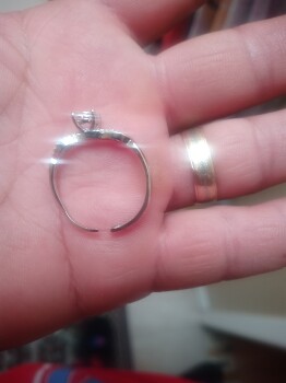 Un anillo photo #1