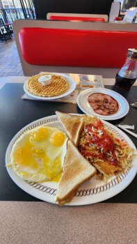 Waffle House, U.S. 441, Madison, GA 30650, USA photo #1
