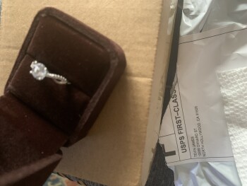 Consumer Safety Report Scam Alert I ordered sweater dresses and fuzzy shoes for myself as a Valentine’s Day gift and paid o... photo #1