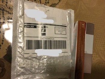 I got two mascaras that I didn’t order photo #1