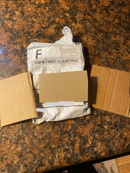 Empty Package Foto #1