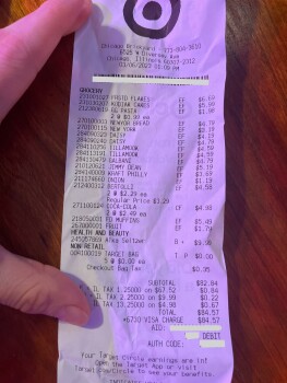 Verbraucherbewertung – Lebensmittelsicherheit Target, West Diversey Avenue, Chicago, IL, USA Today, blueberry muffins from there My 17 month old d... Foto #2