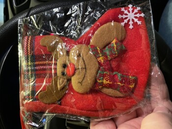 Unwanted package صورة فوتوغرافية #1