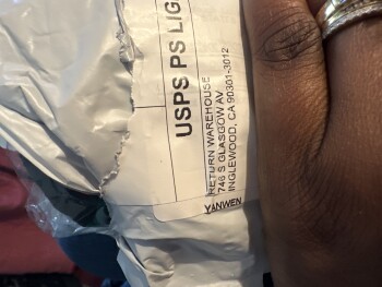 Rapport de sécurité du consommateur Unordered Package I received two pair of socks that I didn’t order. photo #2