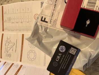 Tevin James-ring that I did not order! Scam Alert صورة فوتوغرافية #1