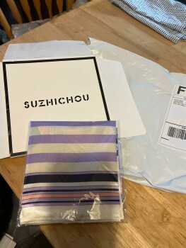 Package arrived I did not order صورة فوتوغرافية #1