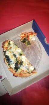 Verbraucherbewertung – Lebensmittelsicherheit Roman's Pizza Chatsworth, Westcliff, Chatsworth, KZN, South Africa My daughter bought online via Mr... Foto #1