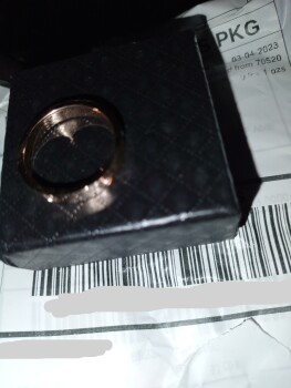 A ring I did not order the receipt from this address photo #1