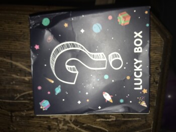 Informe de seguridad del consumidor My husband ordered a Dewalt tool kit and got this instead My husband ordered a dewalt tool kit off F... foto #1