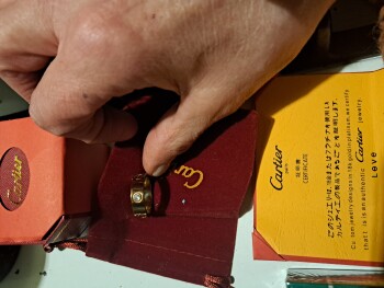 A ring I didn't order photo #1