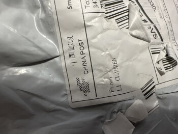 Verbrauchersicherheitsbericht LI Chaoren I was sent gloves from this place that I believe was from a bad shopping site I peeled of... Foto #1