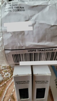 I received 2 bottles of essential oils  I didn't order photo #1