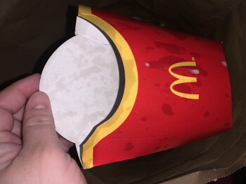 消费者评论 - 食品安全 McDonald's, Stamfordham Road, Newcastle upon Tyne, UK Ordered it last night for tea came an hour lat... 照片 #1