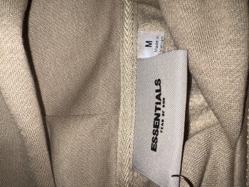 Verbrauchersicherheitsbericht Unordered package My girlfriend and I noticed a package in the mail today. We haven’t ordered anythi... Foto #2