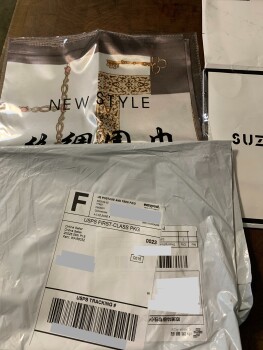 I didn’t order a silk scarf Foto #1