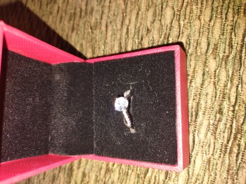 I am reporting for the t-shirts I never received I paid $42 for these t-shirts! 照片 #1