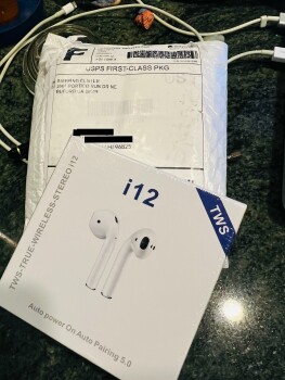 I received i12 TWS True Wireless - Stereo foto #1