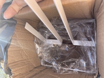 Relatório de segurança do consumidor Unordered item Unordered item from this address came today with the sender only listen as JANE. foto #2