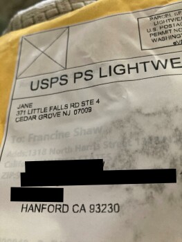 Relatório de segurança do consumidor GRA/Jane Ordered clothing from JCP via an add on Facebook. Never received clothing but received a fa... foto #2