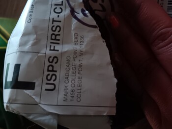 Package from Mark cadicamo a ring did not order . 照片 #1