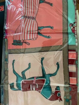 Received an Ugly Head Scarf foto #1