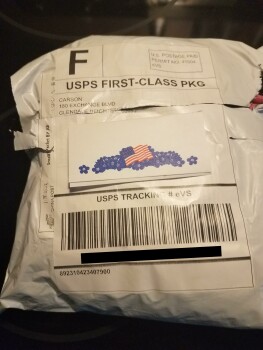 Rapport de sécurité du consommateur A few weeks ago I ordered a folding chair through a Facebook page. Today I received a strange packag... photo #1