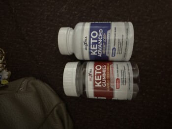 Rapport de sécurité du consommateur Received some keto stuff I did not order I received a package of keto advanced weight loss and some... photo #1