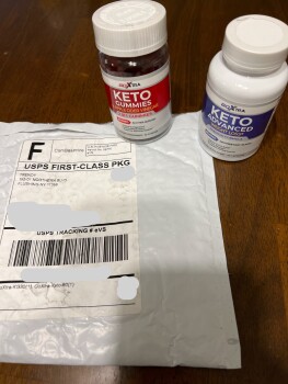 This is a scam shipping. Beware photo #1