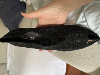 Consumer Safety Report Received women’s shoes that I did not order My husband received a pair of ugly women’s shoes that he... photo #1