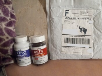 Rapport de sécurité du consommateur Unordered Package from Trendy I received a package from trendy that I did not order the package had... photo #2