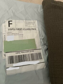 Received an unordered brown scarf photo #1