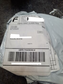A package I got. صورة فوتوغرافية #1