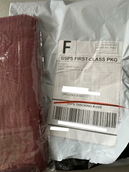 Package I did not order & illegal advertising, suppose to be from QVC Foto #1