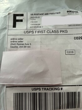 I believe I ordered buy one get one free heated lawn chair and got a scarf. Foto #1