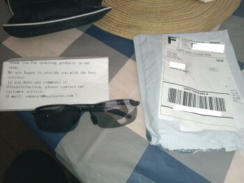 Did not order sunglasses waiting for raised bed garden tables from china 照片 #1
