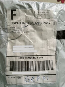 Ordering chairs and getting a piece of rag Foto #1