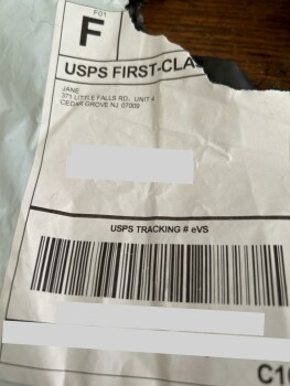 An unordered tshirt صورة فوتوغرافية #1