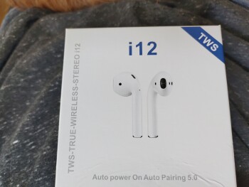 Informe de seguridad del consumidor I received a set of i12 ipods which I did not order I received a pair of airPods which I did not ord... foto #2