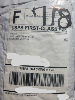 Unordered bottles of Keto weight loss supplements صورة فوتوغرافية #1