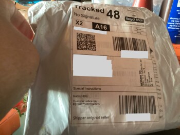 Recieved a package with two bras 照片 #1