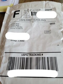 Relatório de segurança do consumidor I received a ring I didn't order! May 23,2023 I received a pkg that was delivered by USPS with a fak... foto #2