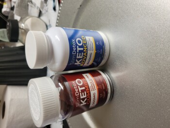 I didn't ordered these. And please don't charge me because you will not like the outcome.  Thank you photo #1